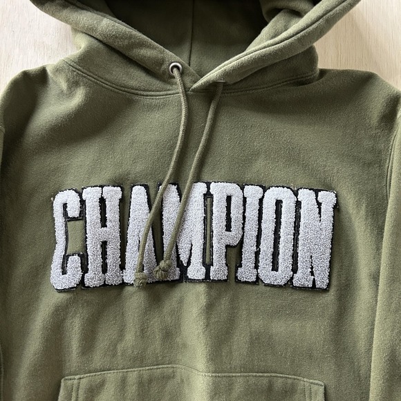 Champion Hoodie Mens Small Green Reverse Weave Embroidered Logo Pullover - Picture 2 of 8
